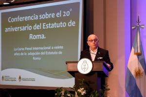 Faurie ratificó el compromiso argentino con la Corte Penal Internacional