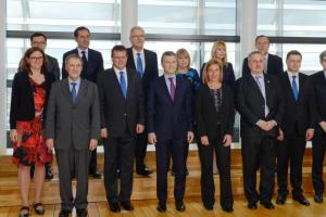 Delegación argentina junto a Comisarios Europeos