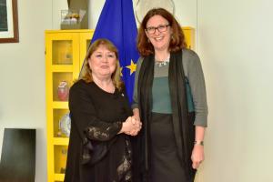  La Canciller Susana Malcorra con la Comisario de Comercio de la UE, Cecilia Mälmstrom.