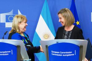 Press point: Foreign Minister Susana Malcorra and HR/VP Federica Mogherini (2/2)