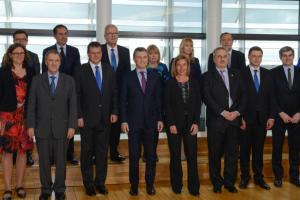 Delegación argentina con Comisarios Europeos